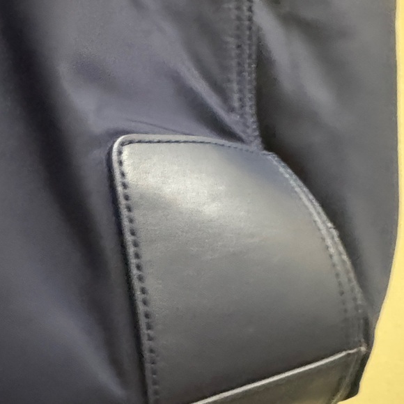 Tory Burch Navy Blue Tote Bag - Picture 13 of 16